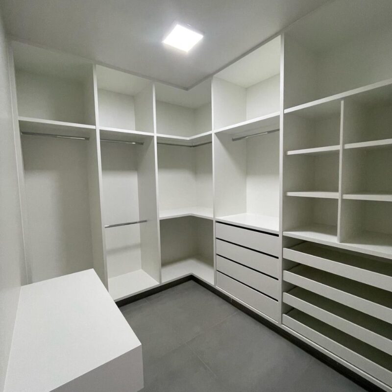 Organia, Dressing moderne sur mesure